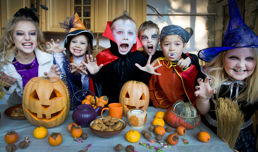 10 Halloween Safety Tips for Your Goblins & Ghouls